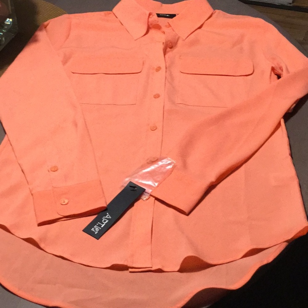 Professional 2 pocket Blouse
